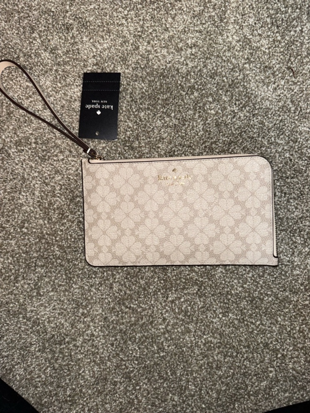 NWT Kate shade wristlet